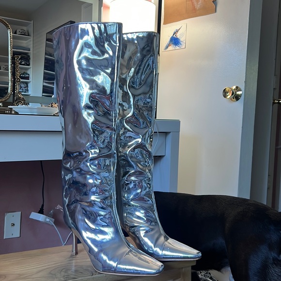 Silver Metallic Point Toe Knee High Heeled Boots - Picture 5 of 8